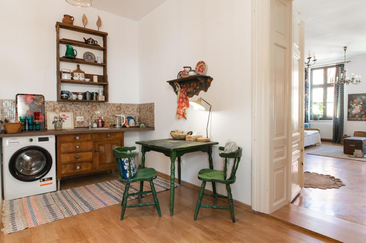 City Center Art Deco Apartment Μπρασόβ Εξωτερικό φωτογραφία